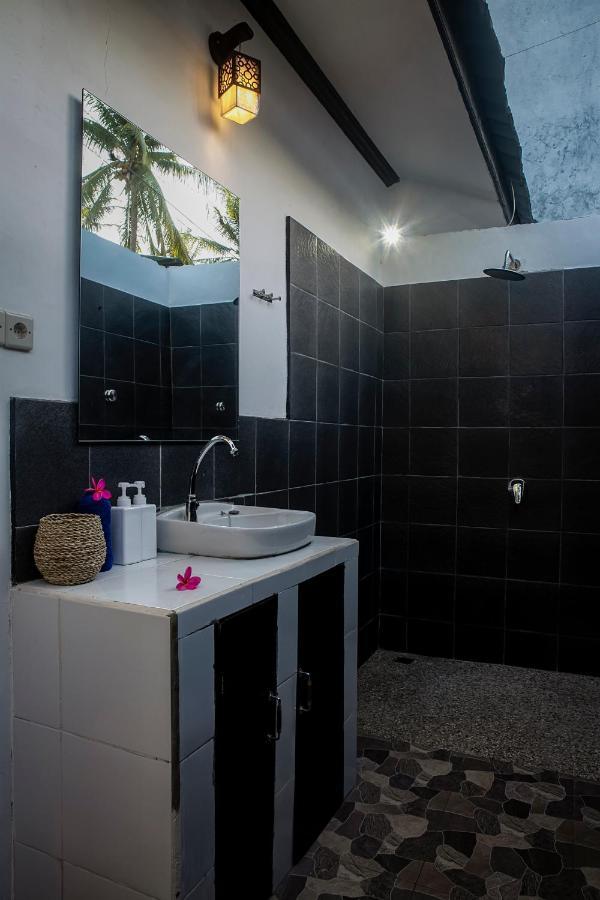 Sanctum Dive Villa With Private Pool Τζίλι Τραγουανγκάν Εξωτερικό φωτογραφία